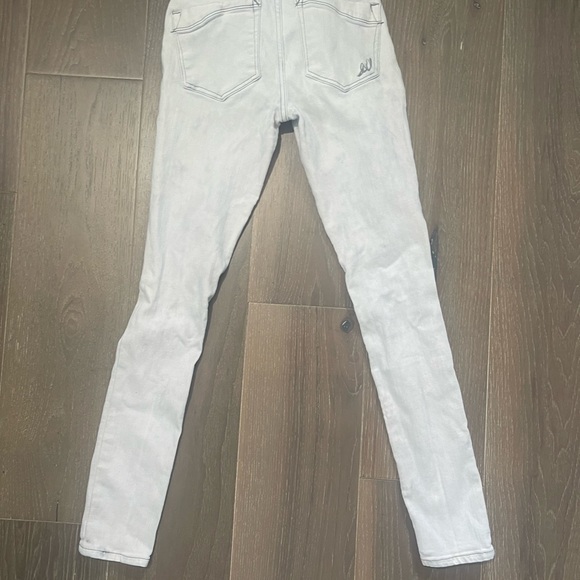 Women’s Express denim leggings mid rise. Good condition. Signs of use size 4 - Picture 4 of 6